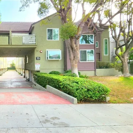 Rent this 4 bed townhouse on 78 Harkness Avenue in Pasadena, CA 91106
