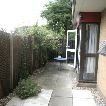 Rent this 2 bed apartment on 6 Sherbourne Close in Cambridge, CB4 1RT