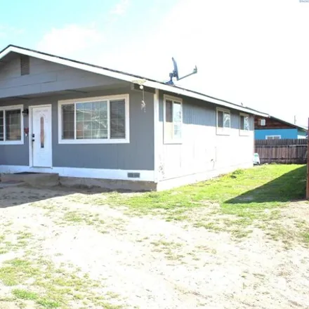 Buy this 3 bed house on 1232 South 11th Street in Sunnyside, WA 98944