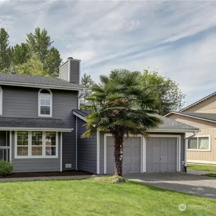 Buy this 3 bed house on 11907 Southeast 212th Place in Kent, WA 98031