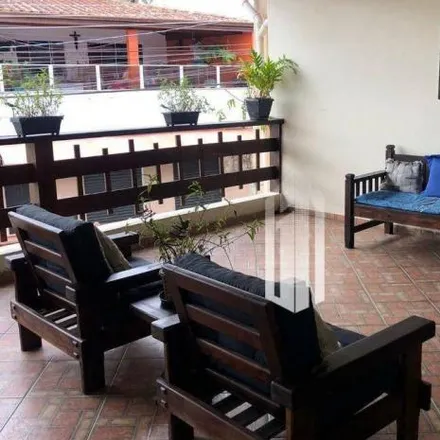 Buy this 4 bed house on Rua Bartholomeu Barros in Tinga, Caraguatatuba - SP