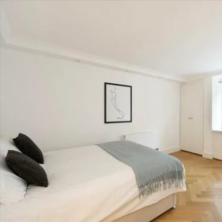 Image 8 - Kensington Heights, 91-95 Campden Hill Road, London, W8 7EJ, United Kingdom - Apartment for sale