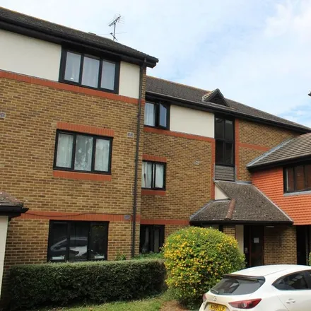 Rent this 1 bed house on Maple Court in Worcester Park Estate, DA9 9EA