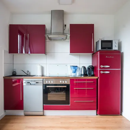 Rent this 4 bed apartment on Beerenkothen 21 in 40882 Ratingen, Germany