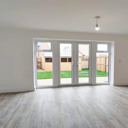 Rent this 3 bed duplex on Ailwyn Road in St. Neots, PE19 0AS