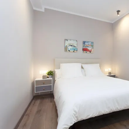 Rent this 2 bed apartment on Carrer del Consell de Cent in 155, 08001 Barcelona