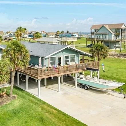 Buy this 5 bed house on 137 Pieces of Eight in Treasure Island, Brazoria County