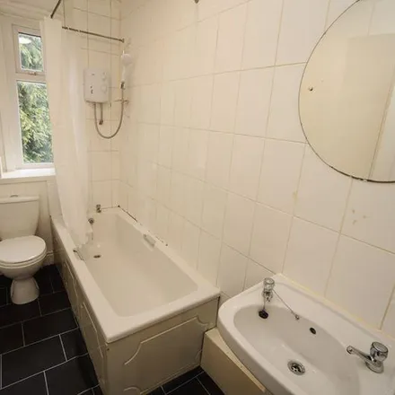 Image 2 - Chorley New Road, Horwich, BL6 4AB, United Kingdom - Apartment for rent