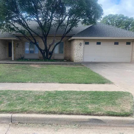 Buy this 4 bed house on 5303 86th Street in Lubbock, TX 79424