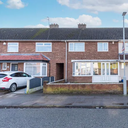Buy this 3 bed townhouse on Chesterfield High School in Chesterfield Road, Thornton
