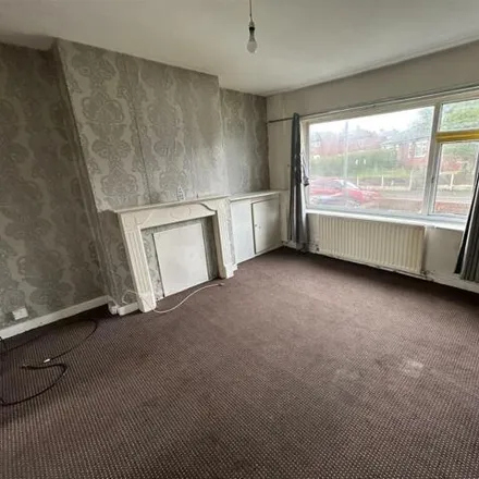 Image 2 - Groby Street, Chadderton, OL8 2AE, United Kingdom - Townhouse for sale