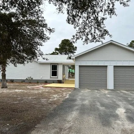 Image 9 - 399 Carroll Street, Franklin County, FL 32328, USA - House for sale