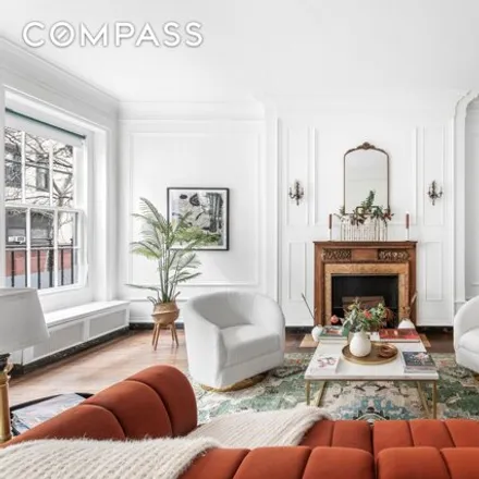 Image 3 - 155 East 70th Street, New York, NY 10021, USA - Townhouse for sale