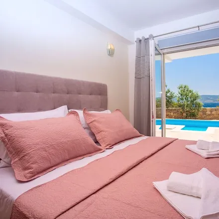 Rent this 4 bed house on Duće in Split-Dalmatia County, Croatia