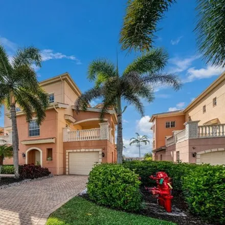 Buy this 3 bed condo on Avellino Isles Circle in Collier County, FL 34119