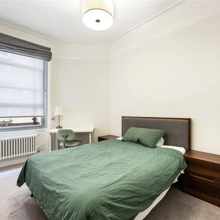 Image 6 - 1-12 Ridgmount Gardens, London, WC1E 7AP, United Kingdom - Apartment for rent