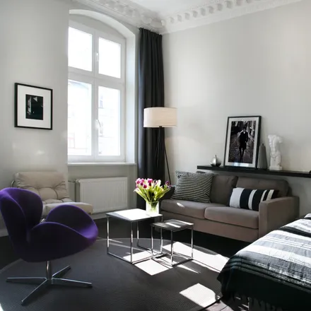 Rent this 2 bed apartment on Marienburger Straße 30a in 10405 Berlin, Germany