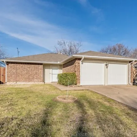 Buy this 3 bed house on Southeast Green Oaks Boulevard in Arlington, TX 76018