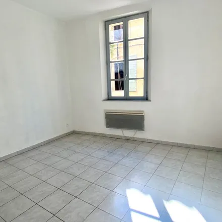 Rent this 3 bed apartment on 66 Route de la Crau in 13200 Arles, France