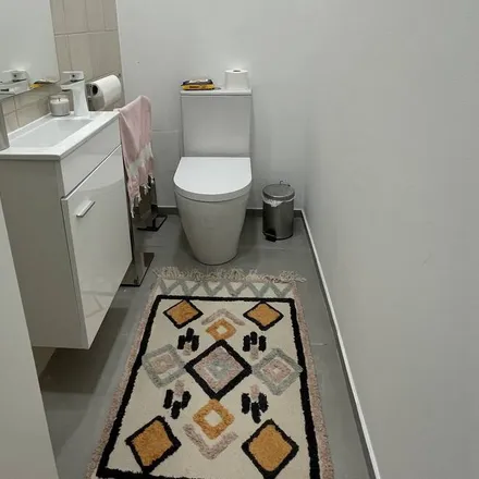 Image 4 - Lisbon, Portugal - Apartment for rent