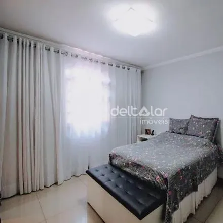 Rent this 3 bed house on Rua do Carmelo in Santa Mônica, Belo Horizonte - MG