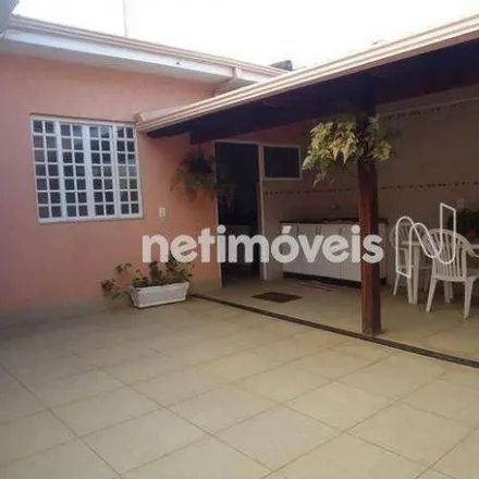 Buy this 3 bed house on Rua Vereador Orlando Costa Campos in Ibirité - MG, 32415