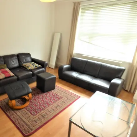 Image 1 - Alliston House, Bethnal Green Road, Spitalfields, London, E2 6BT, United Kingdom - Apartment for rent