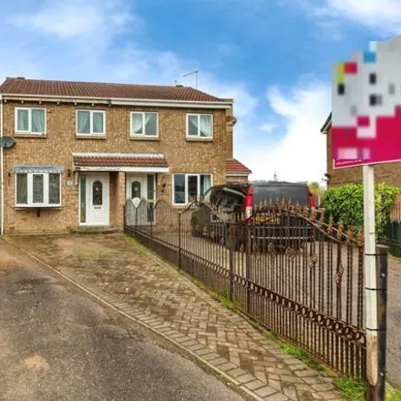 Buy this 3 bed duplex on Rosehill Avenue in Rawmarsh, S62 5NA