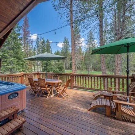 Image 7 - 14276 Swiss Lane, Truckee, CA 96161, USA - House for sale