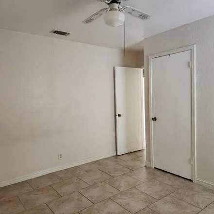 Image 7 - 1476 East Catherine Circle, Brownsville, TX 78520, USA - House for rent