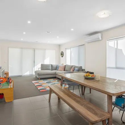Image 2 - Nathanael Place, Ballarat East VIC 3350, Australia - Apartment for rent