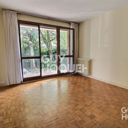 Image 4 - 5 Avenue Curie, 92370 Chaville, France - Apartment for rent