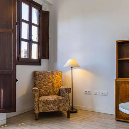 Rent this 1 bed apartment on Carrer de Joan Mercader in 20, 46011 Valencia
