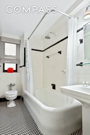 Image 9 - 205 East 78th Street, New York, NY 10075, USA - Apartment for sale