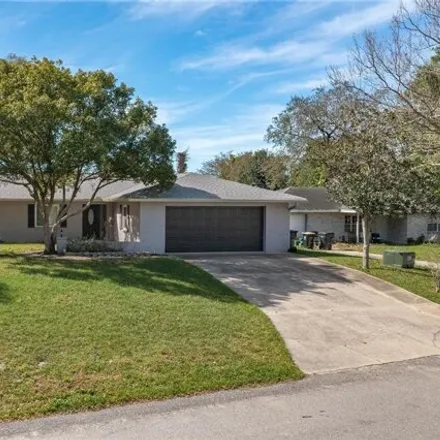 Buy this 3 bed house on 2082 Bradmoor Circle in Polk County, FL 33884