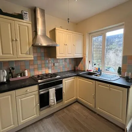 Rent this 6 bed apartment on Trelawney Road in Falmouth, TR11 3LX