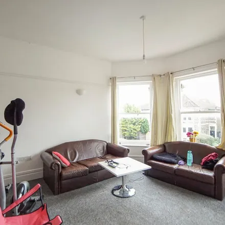 Image 2 - 68 Chesterfield Road, Bristol, BS6 5DP, United Kingdom - Apartment for rent