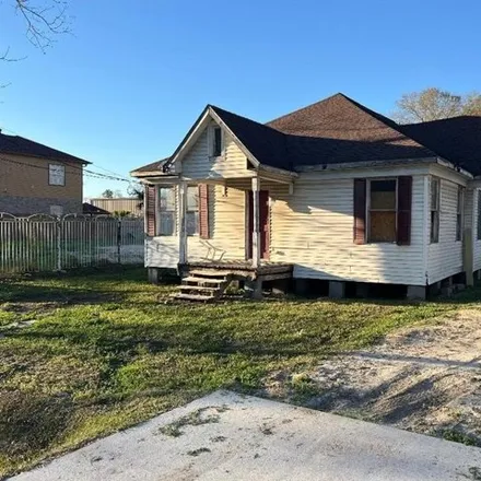 Buy this 3 bed house on 8661 Furray Road in East Houston, Houston