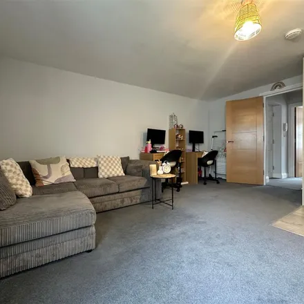 Rent this 1 bed apartment on Capel Road in Watford, WD19 4FE