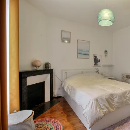 Rent this 1 bed apartment on 123 Rue de la Glacière in 75013 Paris, France
