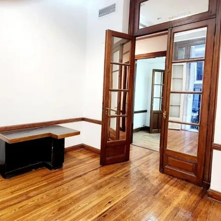 Buy this 3 bed apartment on 25 de Mayo 739 in San Nicolás, C1001 AAQ Buenos Aires