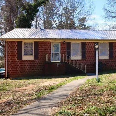 Buy this 3 bed house on 561 Woodland Drive in South Wadesboro, Wadesboro