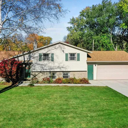 Buy this 4 bed house on 1429 View Lane in Ashwaubenon, WI 54313