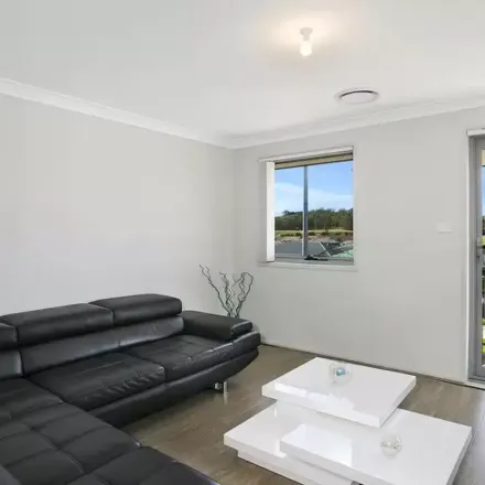 Image 3 - 30 Holden Drive, Oran Park NSW 2570, Australia - Apartment for rent