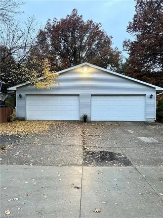 Image 4 - 1238 Lorrell Avenue Southwest, North Canton, OH 44720, USA - House for sale