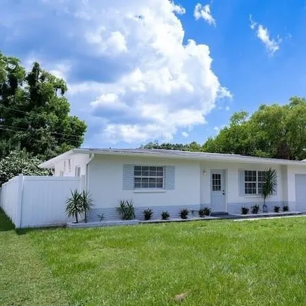 Buy this 2 bed house on 1733 Carlisle St in Clearwater, Florida
