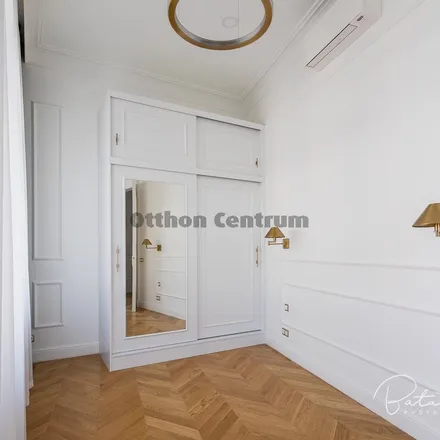 Image 2 - Budapest, Régi posta utca 5, 1052, Hungary - Apartment for rent