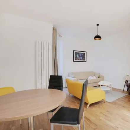 Rent this 4 bed apartment on 9 Avenue Félix Faure in 75015 Paris, France