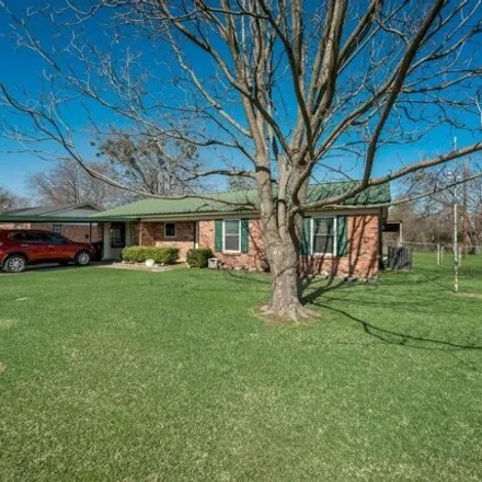 Buy this 3 bed house on 106 County Road 3901 in Van Zandt County, TX 75169