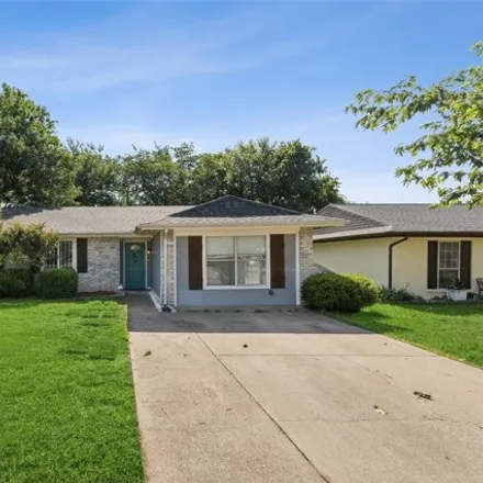 Buy this 3 bed house on 5328 Dunson Drive in Haltom City, TX 76148